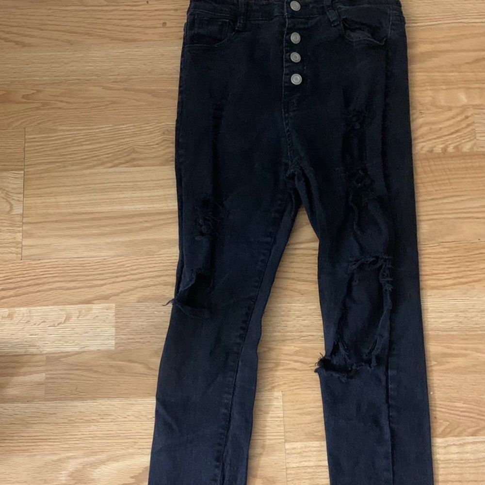 Selling black high wasted pants